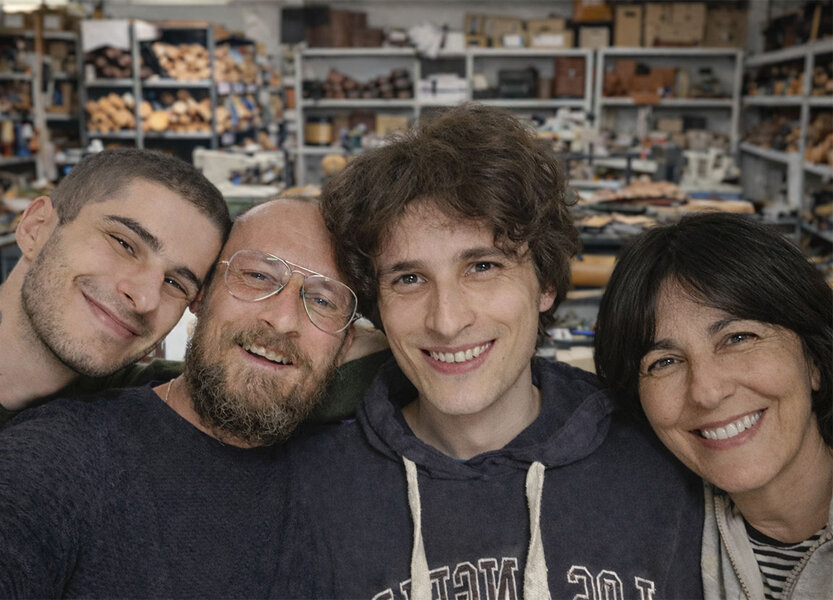 pelle italiana pieno fiore lavorazione artigianale pelletteria Best Made Company