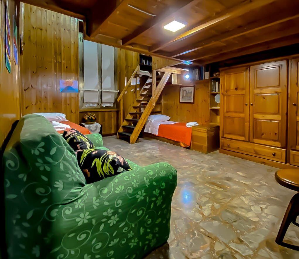 napoli residenza.jpeg