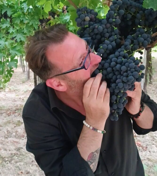 gr me.jpeg gr me.jpeg