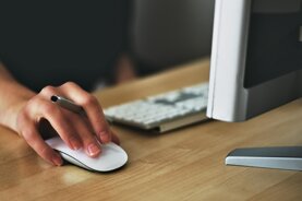 pexels-vojtech-okenka-127162-392018.jpeg
