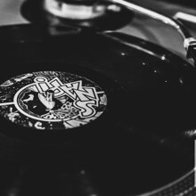 House Music Classics Dj Gianpiero Fatica Music on turntable, djset Gianpiero Fatica. Music services in Italy.