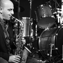 Live Music Sax Performer Italy DJ Set and Sax by Romadjpianobar. Dj Gianpiero Fatica