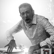 DjSet Roma Djsax Dj Gianpiero Fatica Master Mix on turntable mix show for party, events in Italy, weddings, luxury, corporate business.