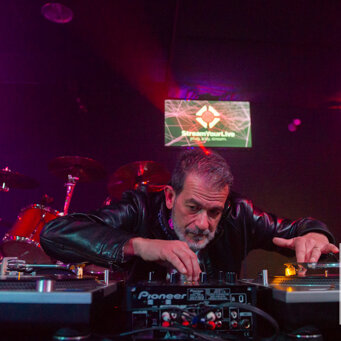 Wedding dj cost Wedding dj cost in Italy from one audio place to up. Choose your real solution. Dj Gianpiero Fatica