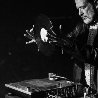 I need a dj for my wedding Hire the Master wedding dj: Gianpiero Fatica, Italy