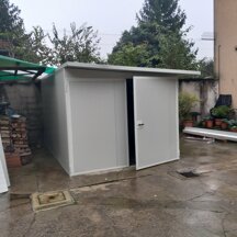 GARAGE DOPPIO BATTENTE