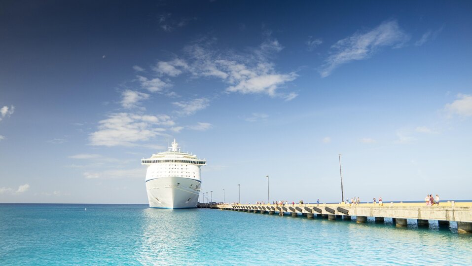cruise-ship-1218305_1920.jpeg
