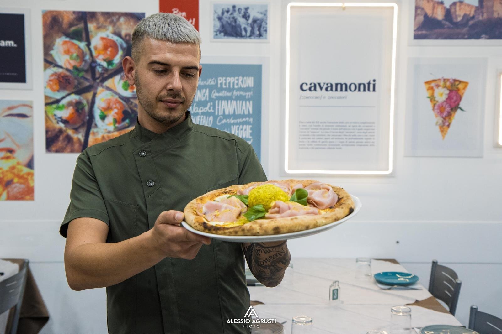 Valerio Cardea della Pizzeria Cavamonti a Grottaglie, Taranto &egrave; Testimonial della Farina Natura, tra le migliori pizzerie Gourmet, consigliato dal Direttore Con