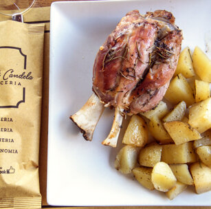 Stinco di maiale alla brace