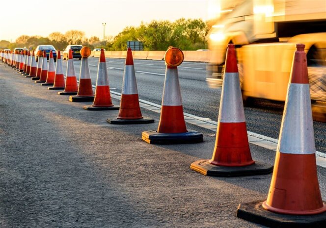 lavori-strada.jpeg lavori-strada.jpeg