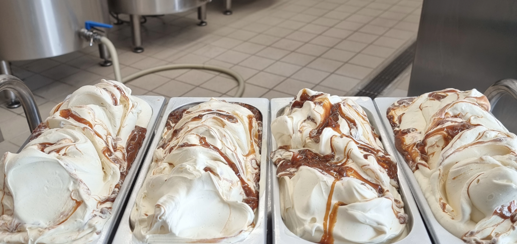 Gelato vaniglia e caramello in vaschetta da 4,5 litri