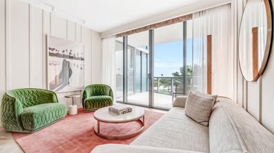 miaws-splendidstudio-livingroom-3982-hor-wide.jpeg
