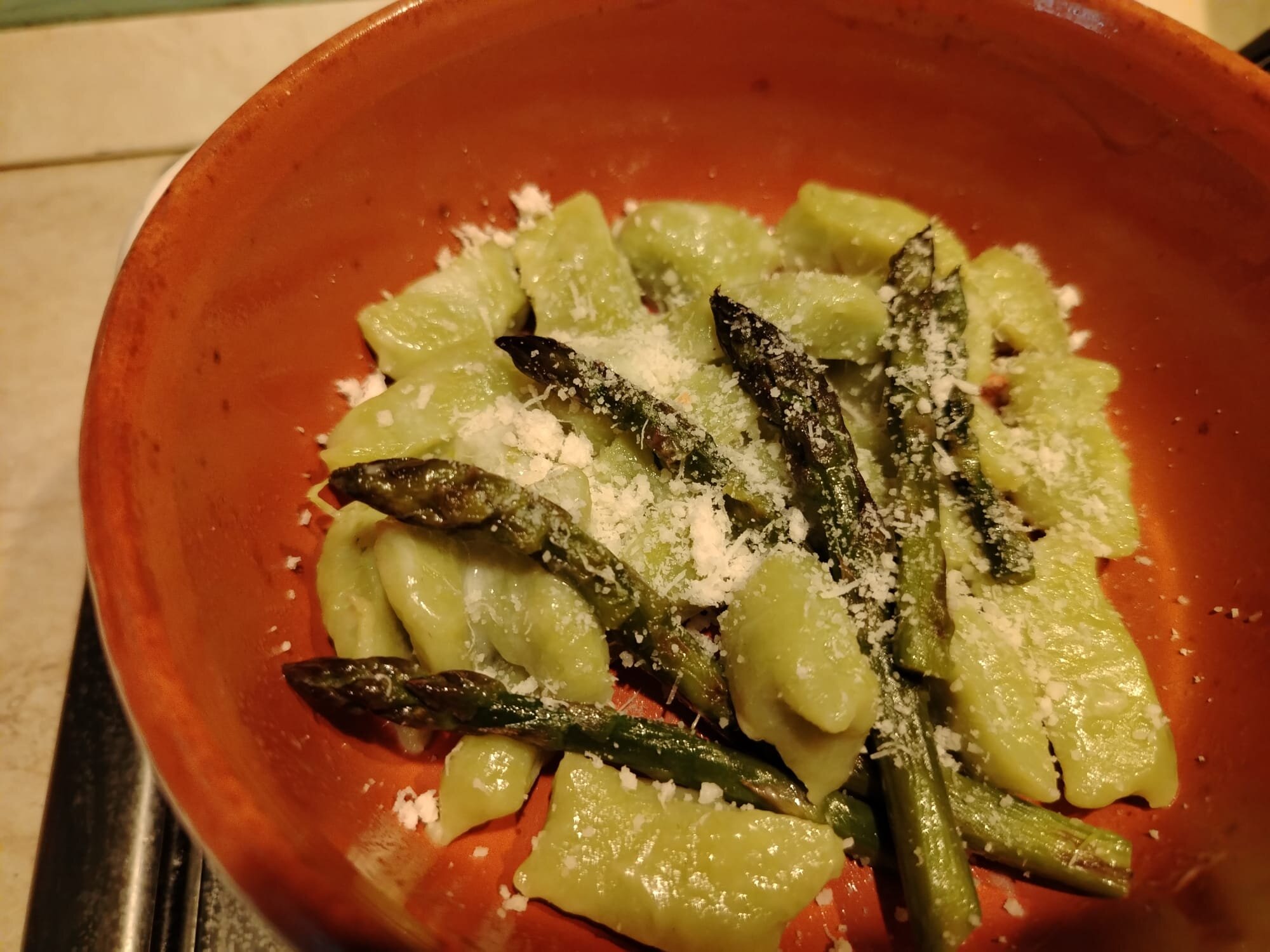GNOCCHI DI ASPARAGI E RICOTTA