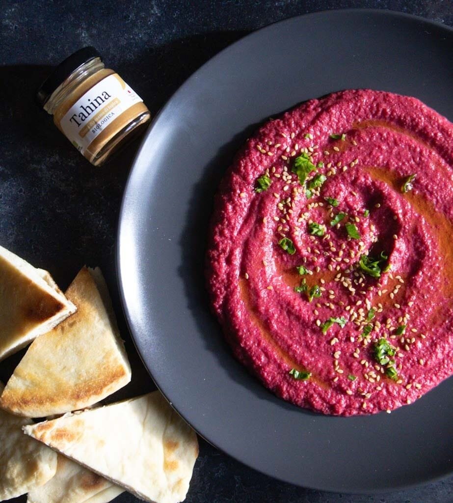 Hummus di ceci e barbabietola