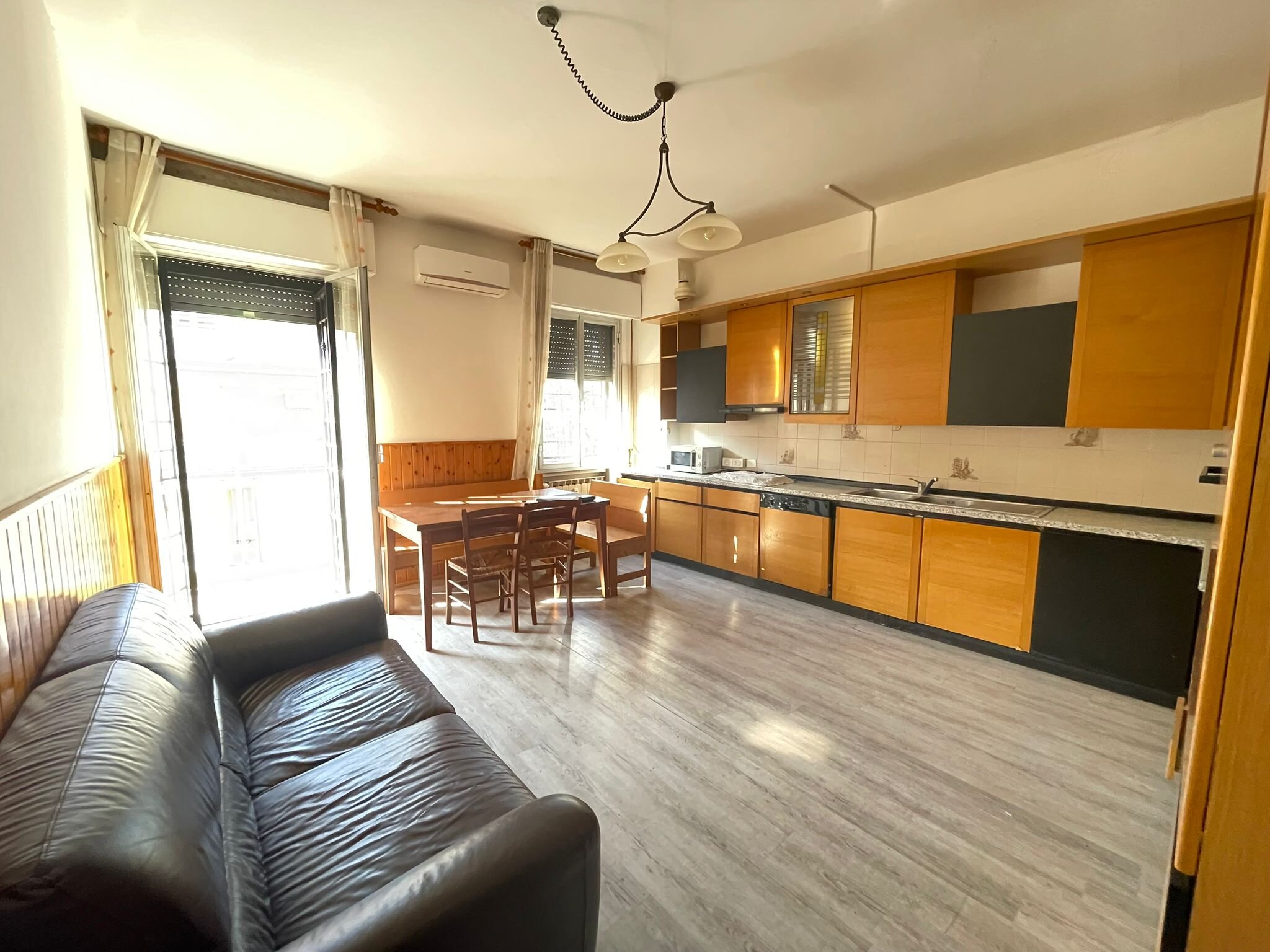 BorgoPanigale Via E. A. Poe trilocale luminoso