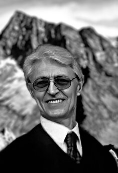 lux adamello.jpeg lux adamello.jpeg