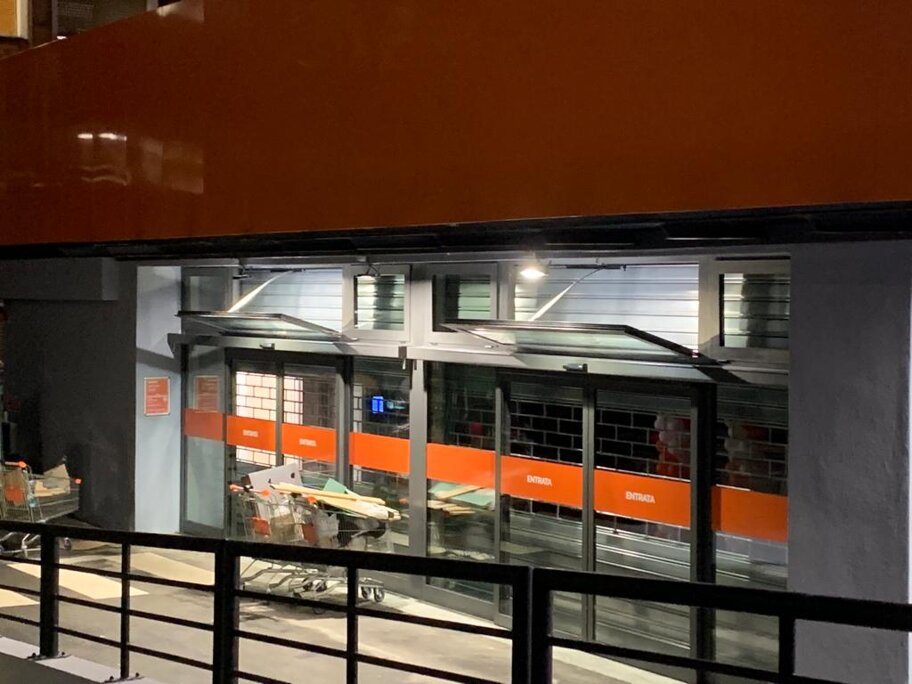 serramenti ingresso.jpeg