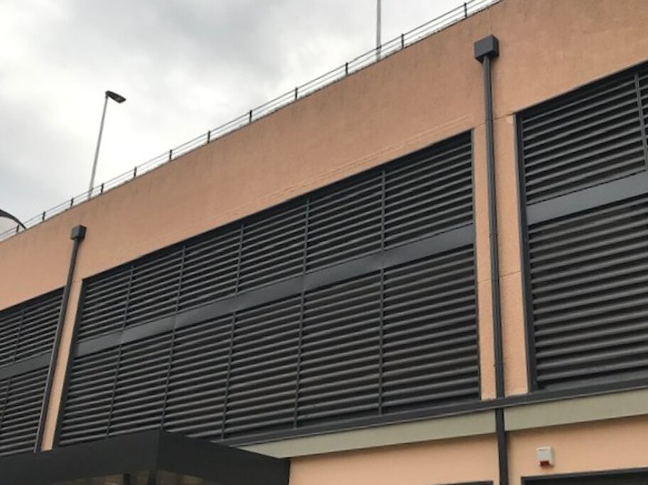 frangisole lato ingresso.jpeg