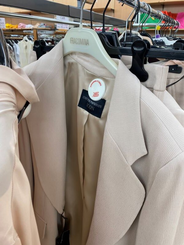 sorrelle-ramonda-outlet-7.jpeg sorrelle-ramonda-outlet-7.jpeg