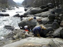 Torrente Soana Pont Canavese, 2013 a fare ricerca tra grossi massi
