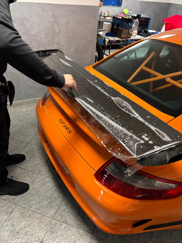 Protezione vernice carrozzeria con PPF