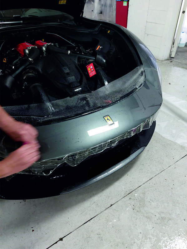 Protezione vernice carrozzeria con PPF