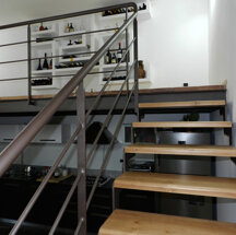 Residenza privata RS_TA Dettaglio scala soppalco cucina