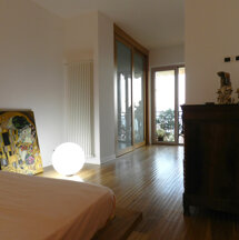 Residenza privata RS_TA Letto con arredo su disegno