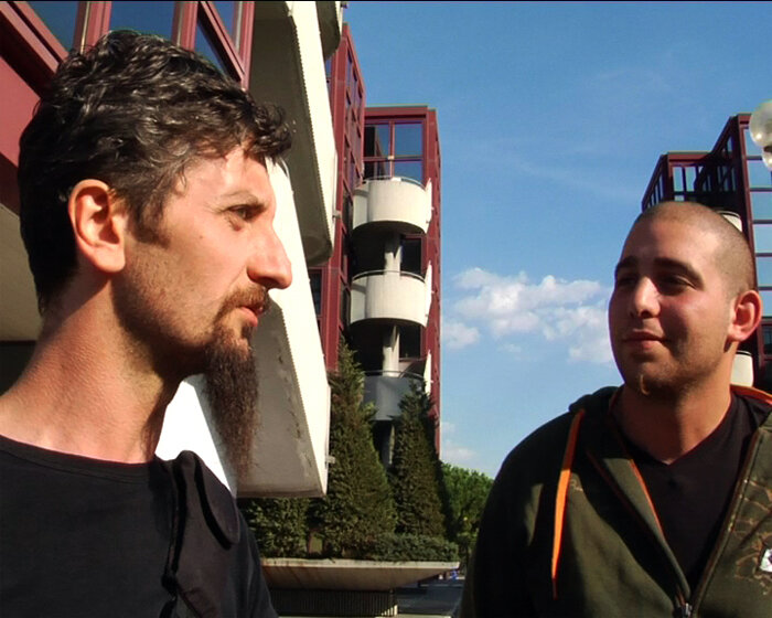 Precari, ma per sempre: lavoro e disinteresse politico in Parole Sante di Celestini