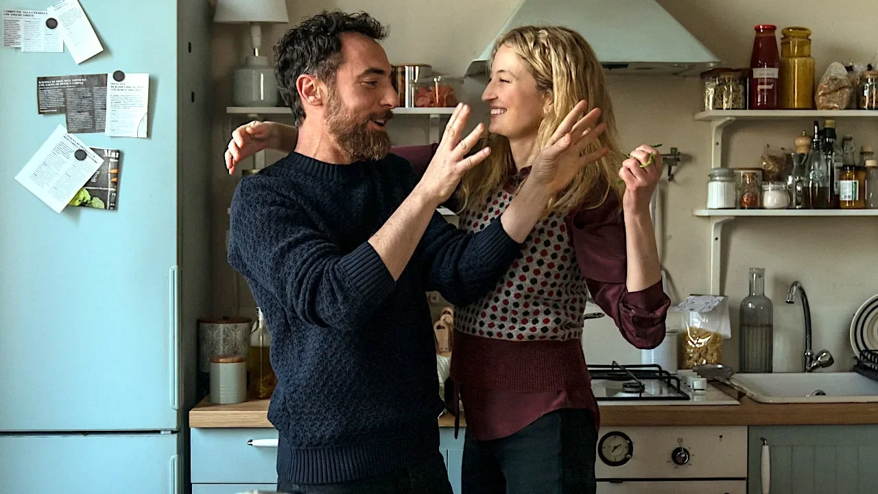 Tre ciotole ci ricorda che la vita non si spiega. Si sente. Tre ciotole ci ricorda che la vita non si spiega. Si sente.