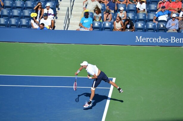 Sinner-Alcaraz: la finale degli US Open per il trono del tennis mondiale. Dove vederla in Italia