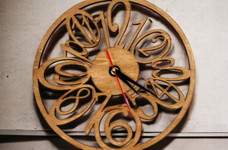orologio in legno