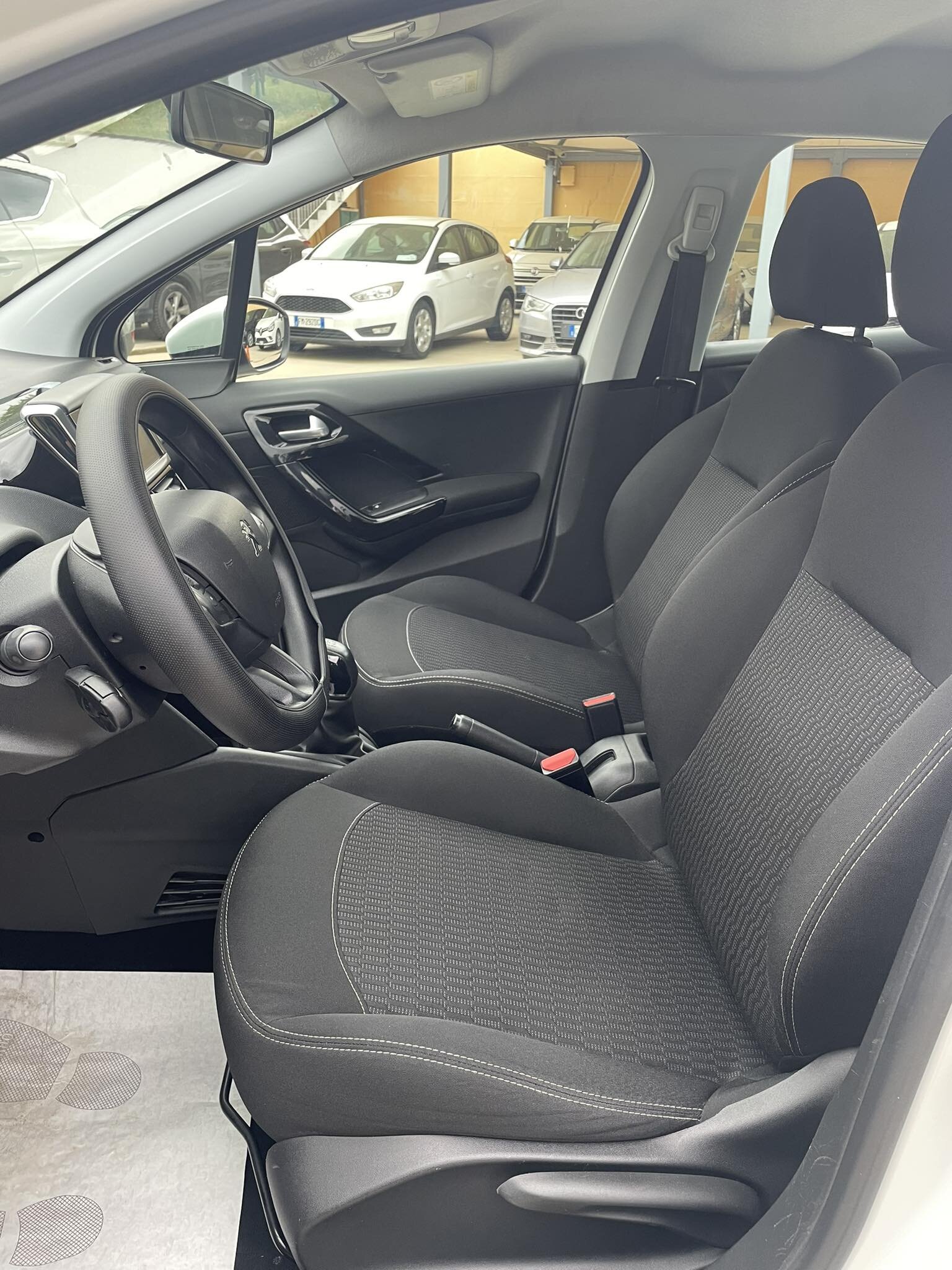 peugeot-208-1.5bluehdi-100cv-euro6---bianco---2019-(10).jpeg