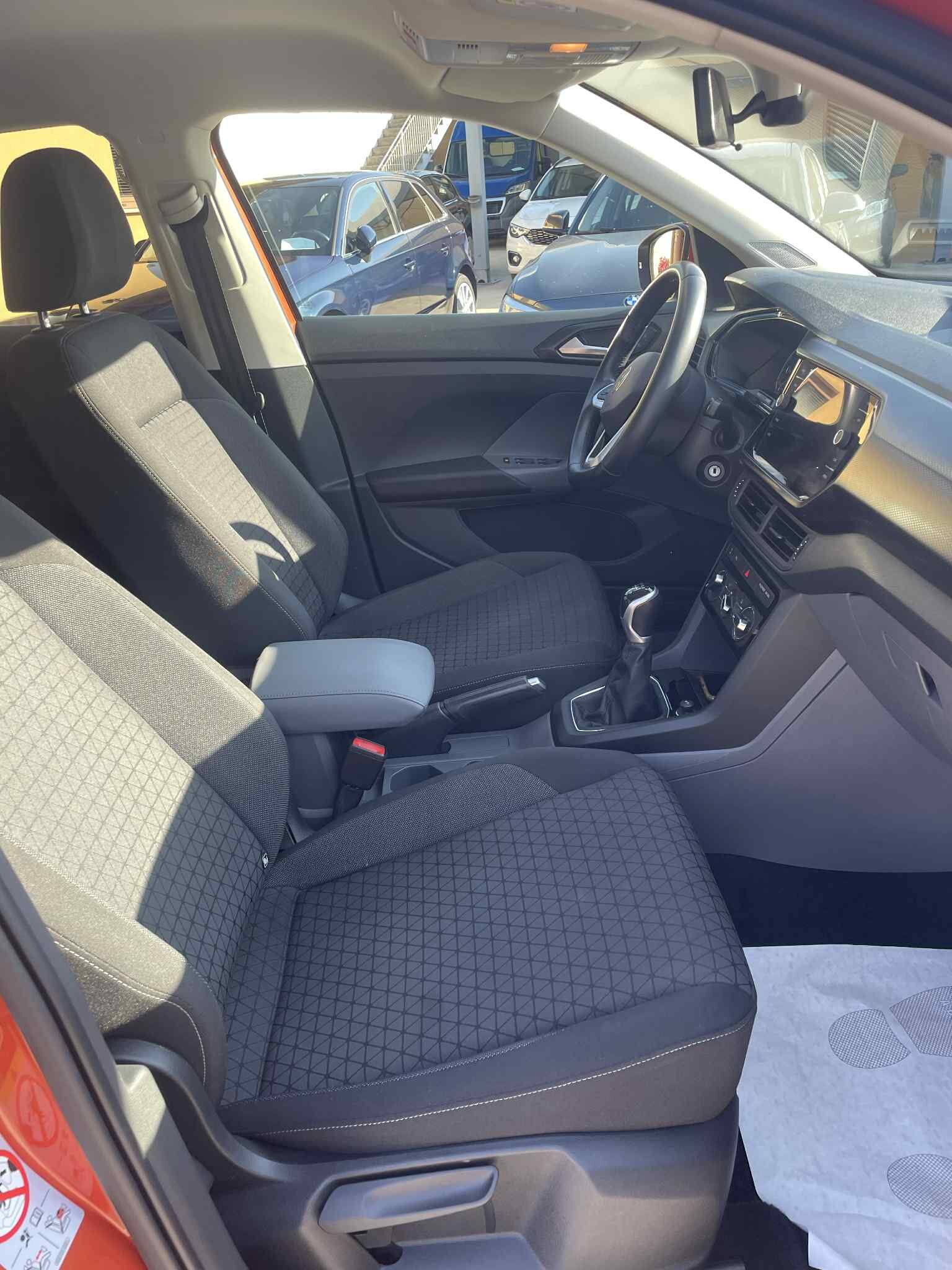 volkswagen-t-cross-1.0tsi-style-sport-110cv-euro6---2021---arancione-(4).jpeg