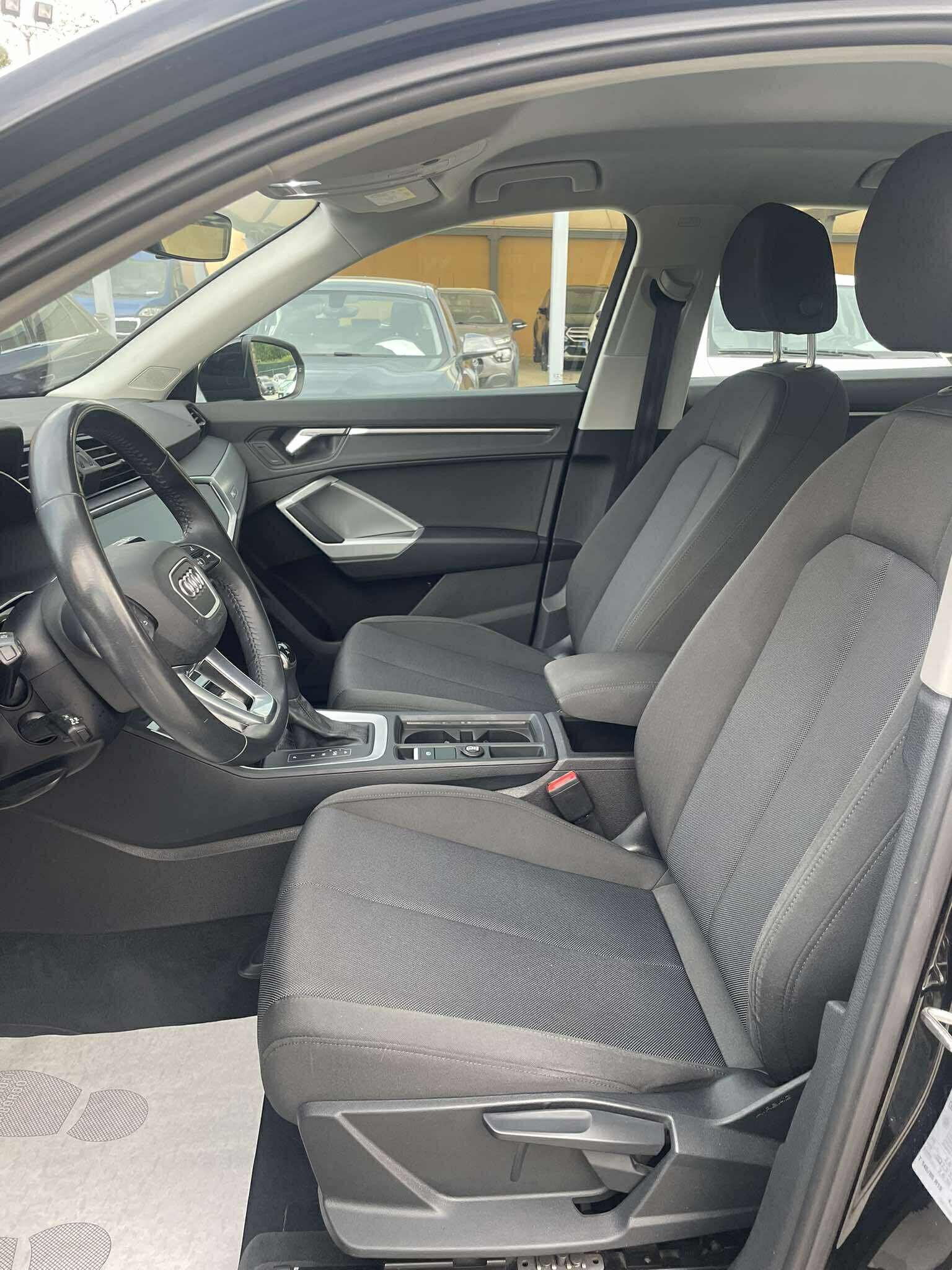audi-q3-35-2.0tdi-s-tronic-business-sport-150cv-euro6---2020---nero-(3).jpeg