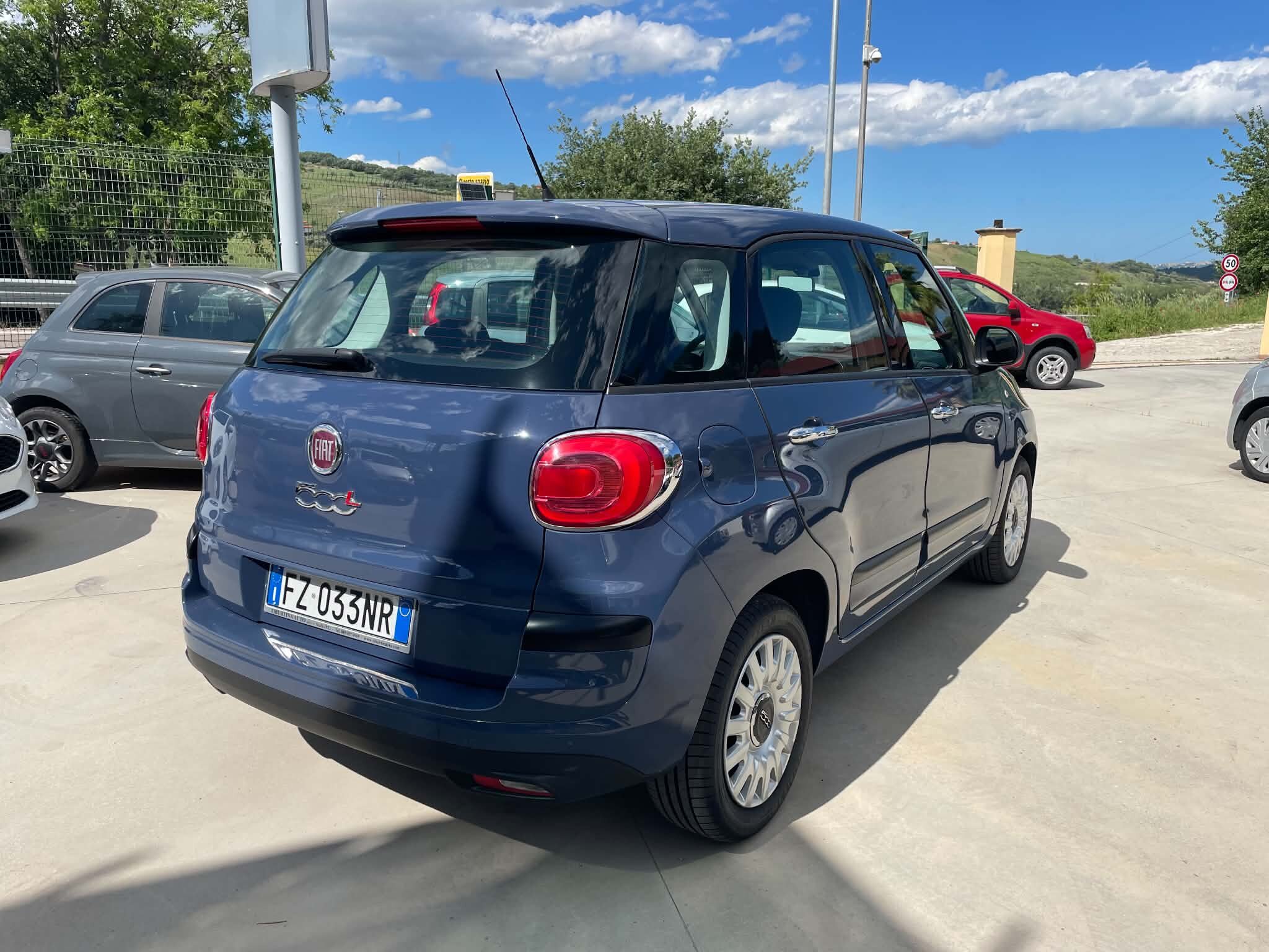 fiat-500l-1.3mjt-urban-95cv-euro6-2019-blu-(10).jpeg