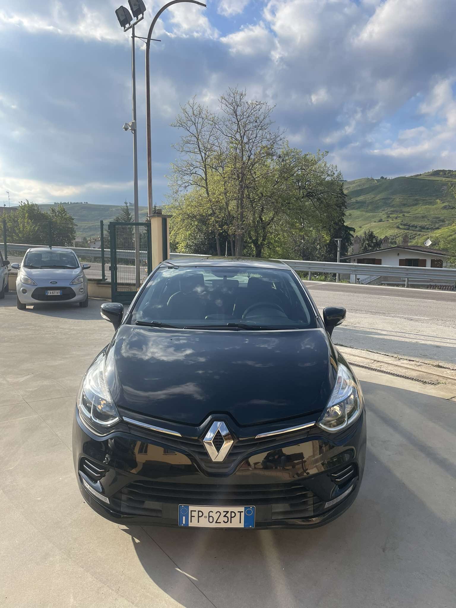 renault-clio-4°serie-edc-1.5dci-energyzen-90cv-euro6---2018---nero-(5).jpeg
