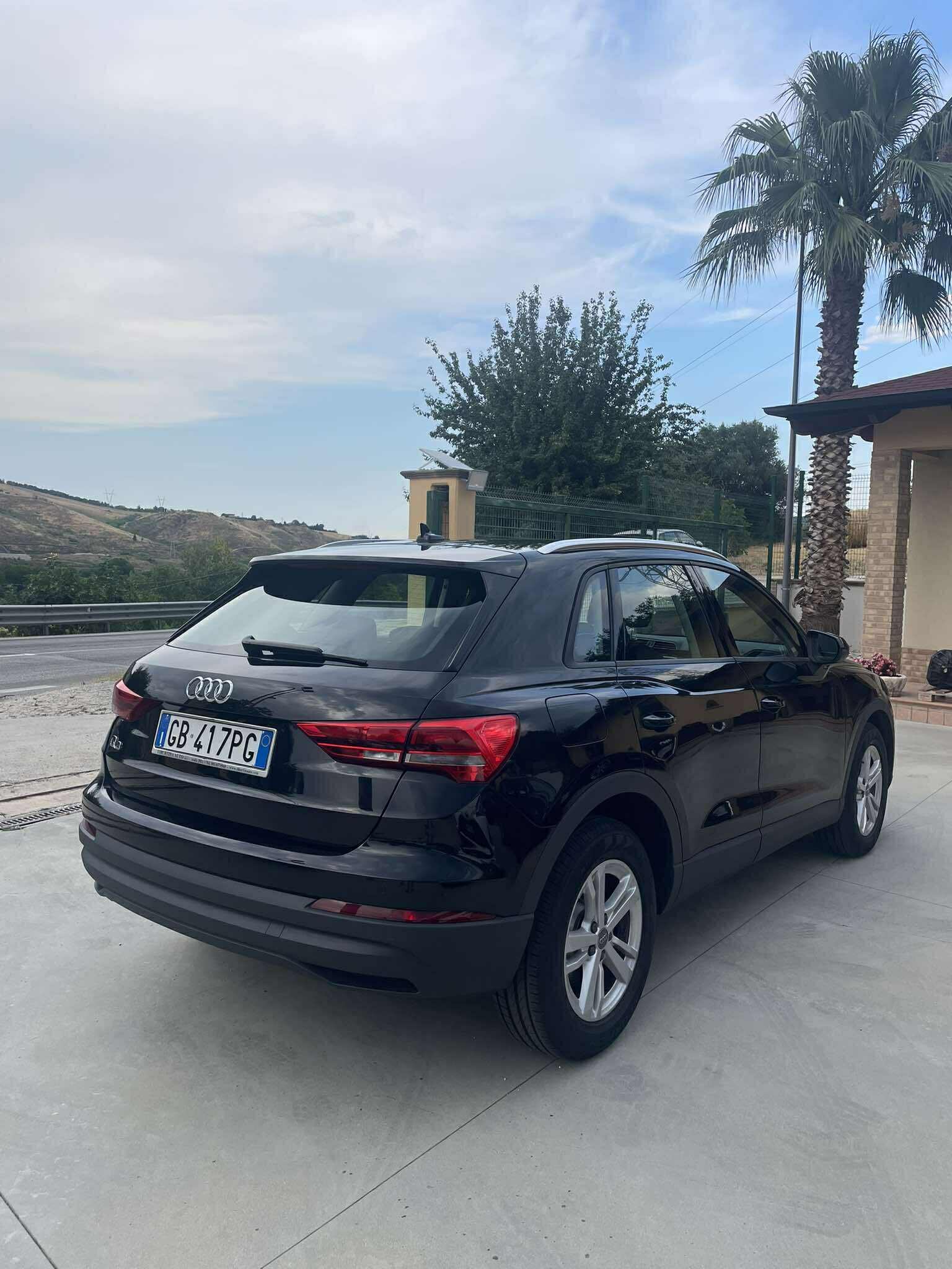 audi-q3-35-2.0tdi-s-tronic-business-sport-150cv-euro6---2020---nero-(7).jpeg