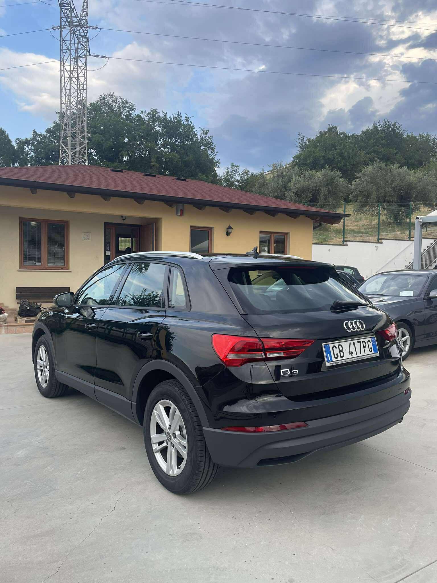 audi-q3-35-2.0tdi-s-tronic-business-sport-150cv-euro6---2020---nero-(5).jpeg