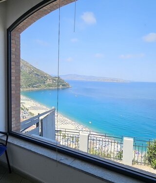 Ascensore di Scilla, sito nella piazza centrale