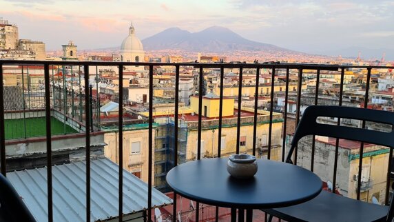 Appartamento con vista nel centro storico di Napoli 