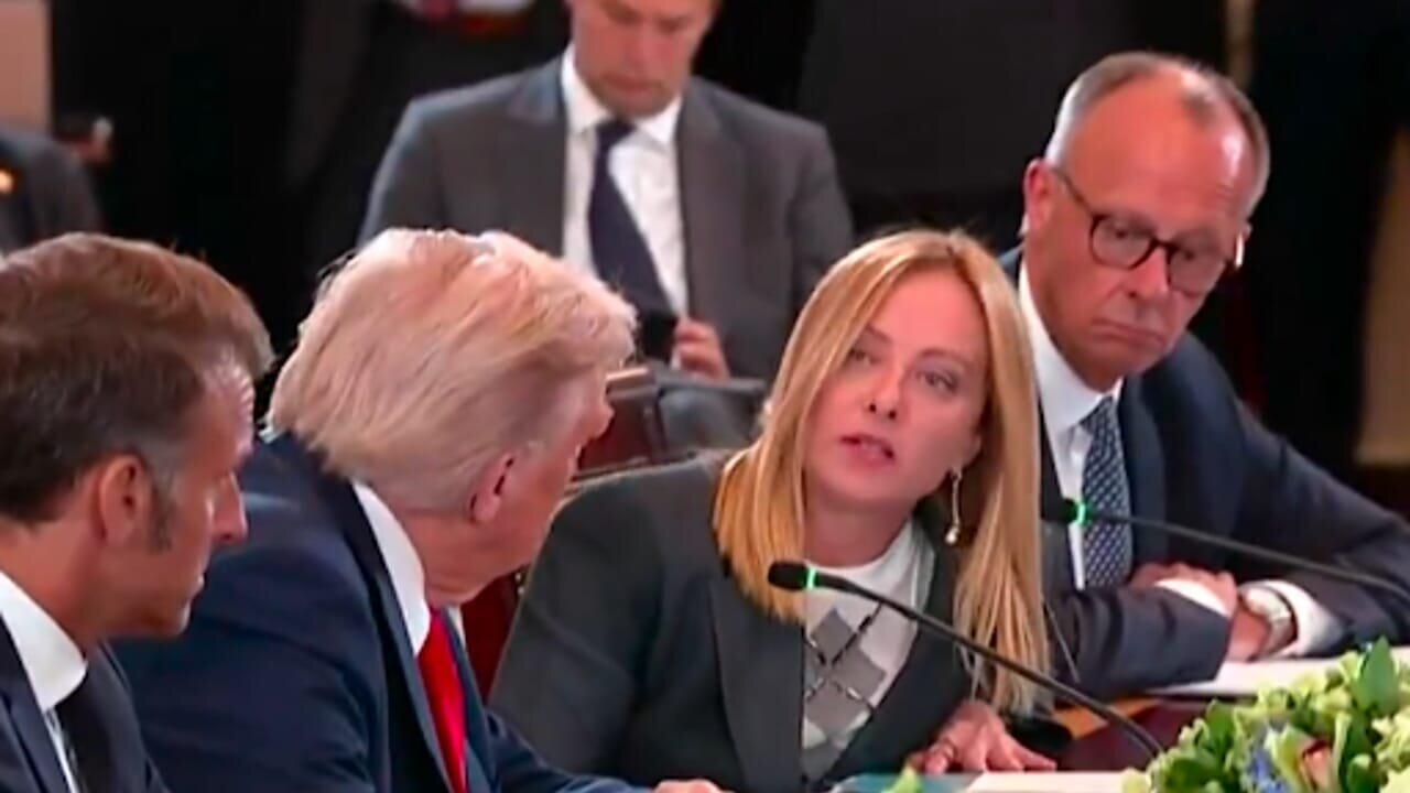“Io non voglio mai parlare con la mia stampa”: il fuorionda di Giorgia Meloni durante il vertice con Trump