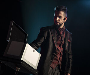magic-show-mauro-rossini.jpeg