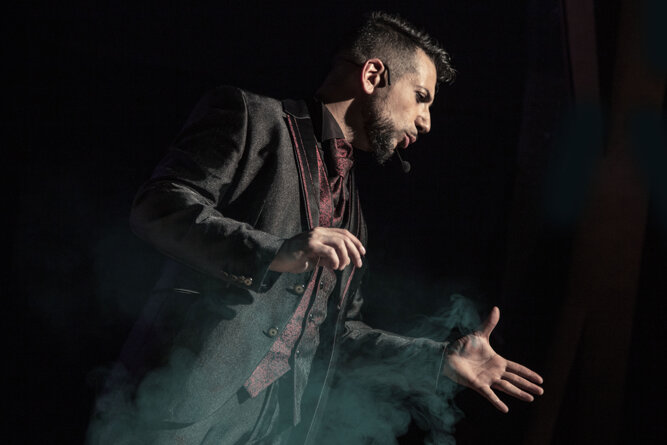 mauro-rossini-mentalista-in-real-magic.jpeg