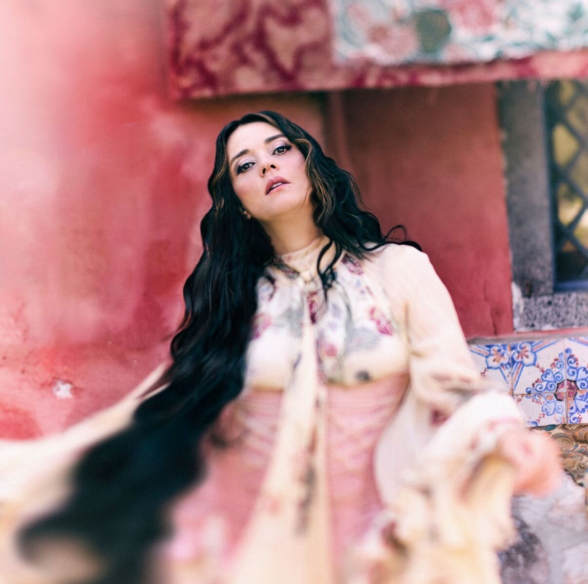 Amuri luci: la necessità dell’anima nei tempi mostri Amuri luci: la necessità dell’anima nei tempi mostri