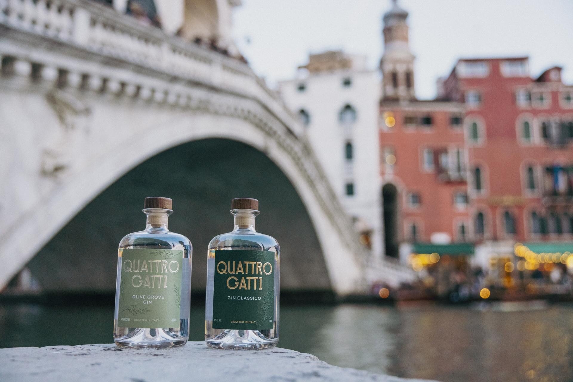 Quattro Gatti &egrave; il primo Gin Ufficiale della Biennale Arte 2026