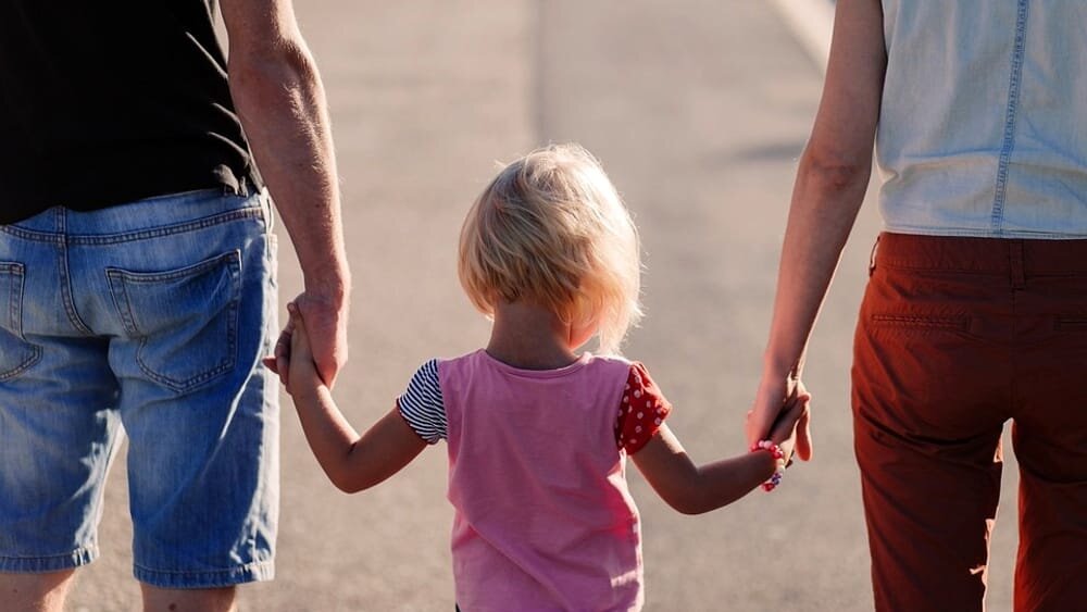 Sentenza n.33/2025: superata la discriminazione contro le persone non coniugate