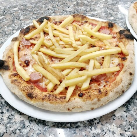 Pizza Americana con patatine