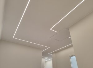 Finiture interne con controsoffitto e illuminazione LED a Siracusa