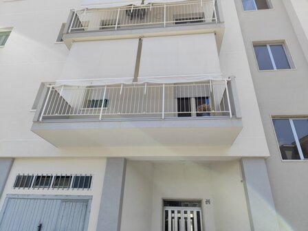 Consolidamento e rifinitura superfici facciata condominiale a Siracusa